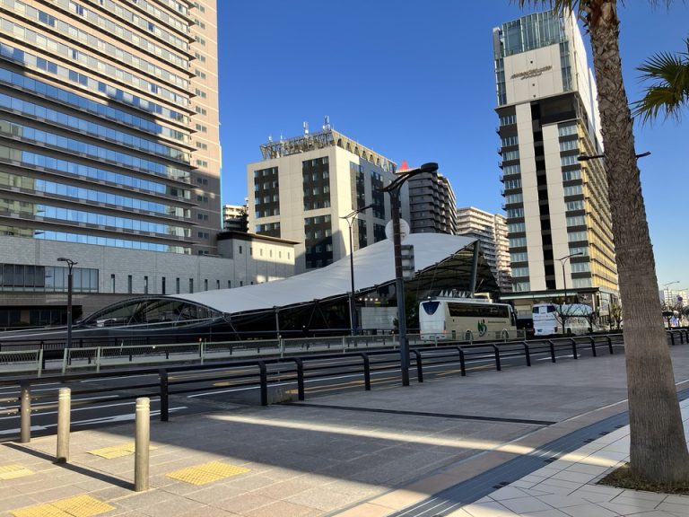 ユニバーサルシティ駅