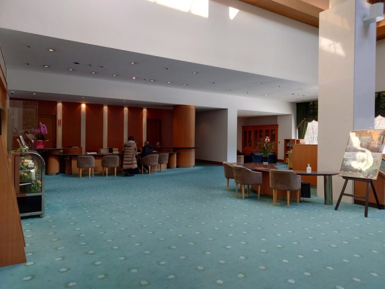 フロント全体