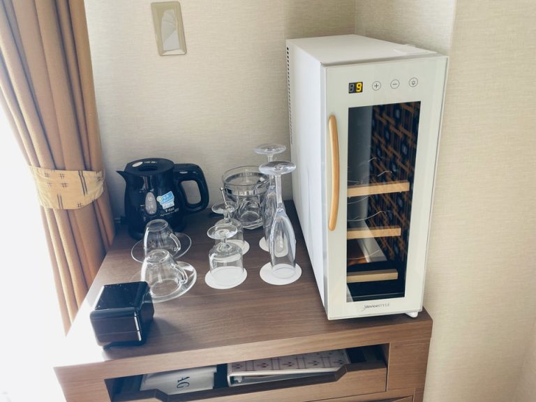 ミニバー・カフェコーナー(2)