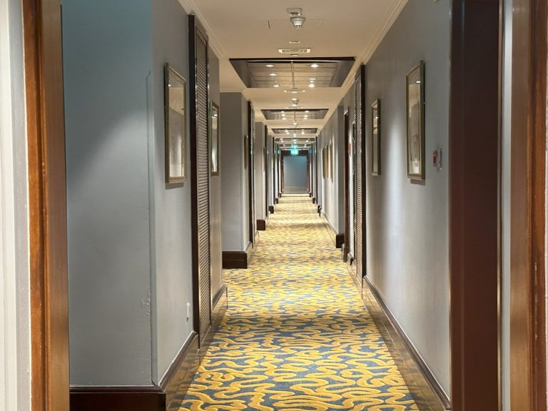 客室階廊下