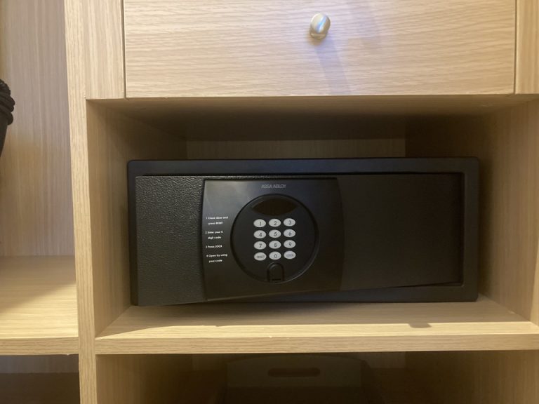 セーフティボックス閉じた状態