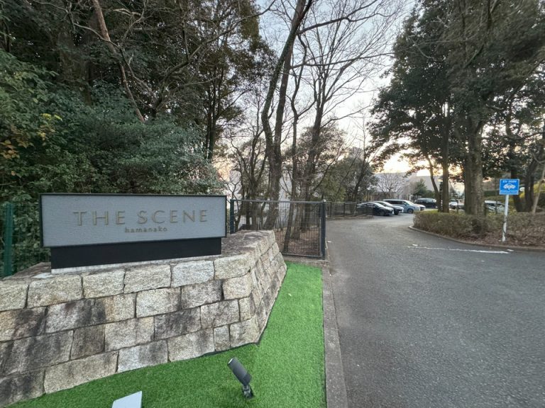 エントランス外観(4)