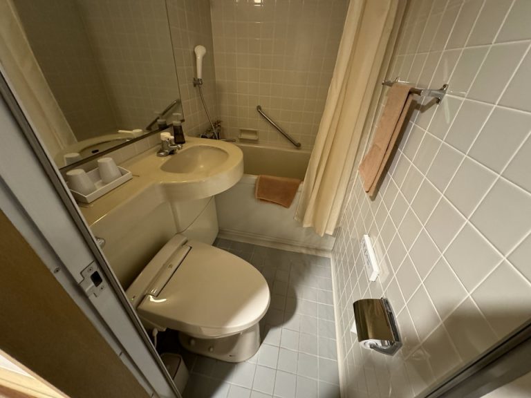 バスルーム内全景