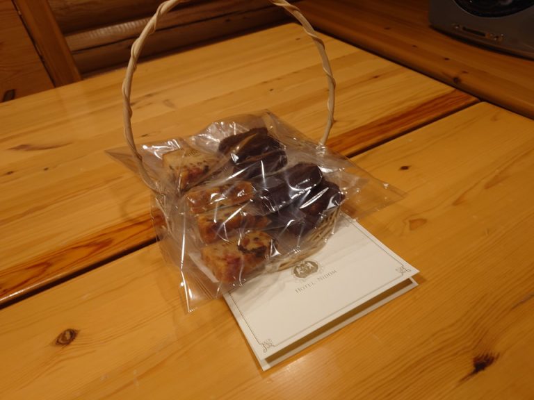 客室_茶菓子