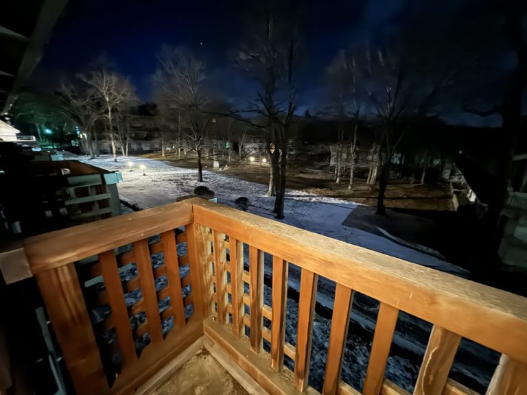 部屋からの眺望(夜)
