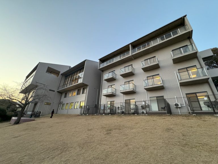 建物外観(ドッグラン側から)(1)