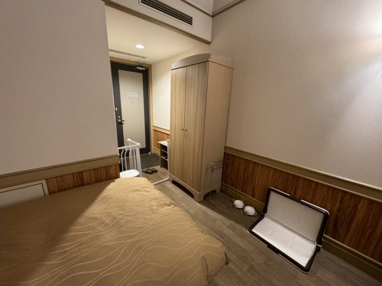 クローゼット閉めた状態