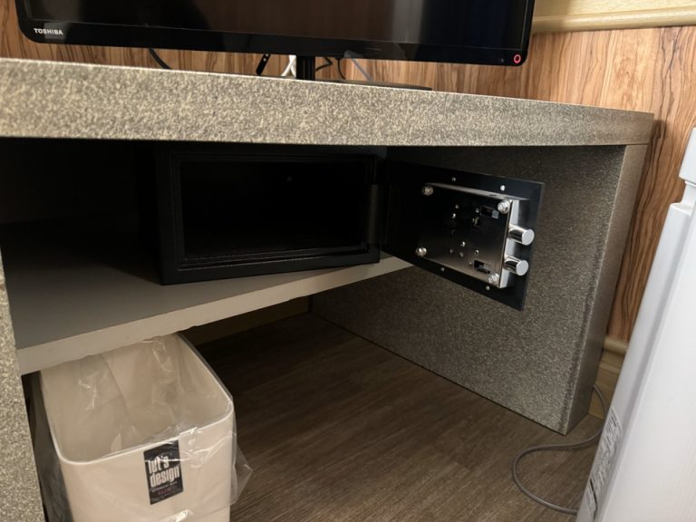 セーフティボックス開けた状態