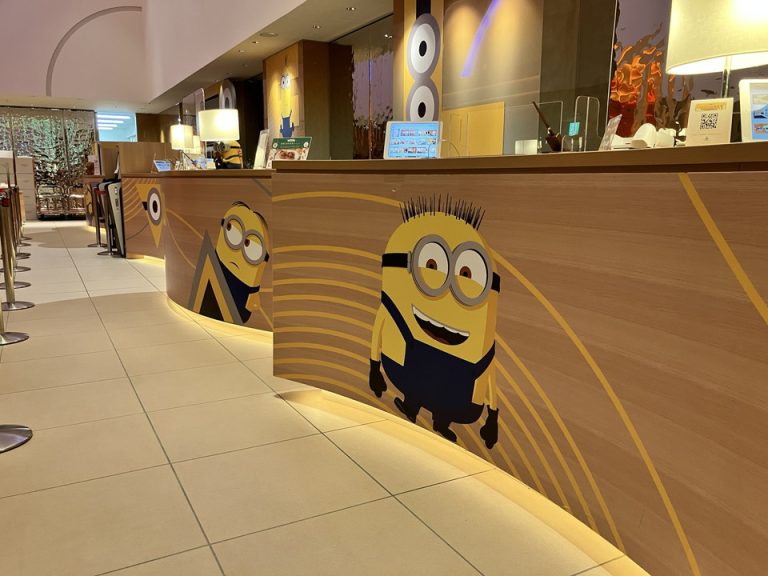 フロントカウンター