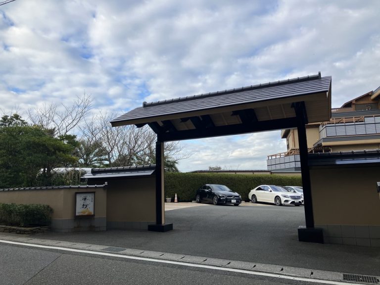 エントランス外観