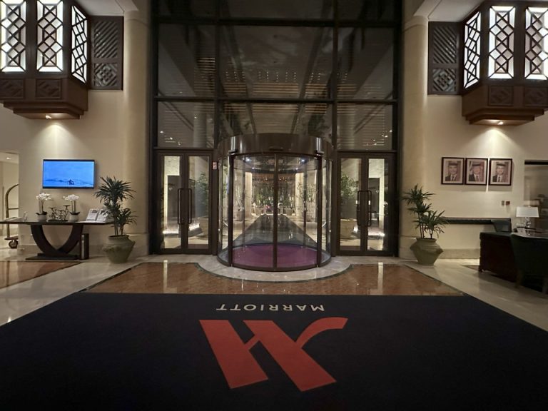 エントランス(1)