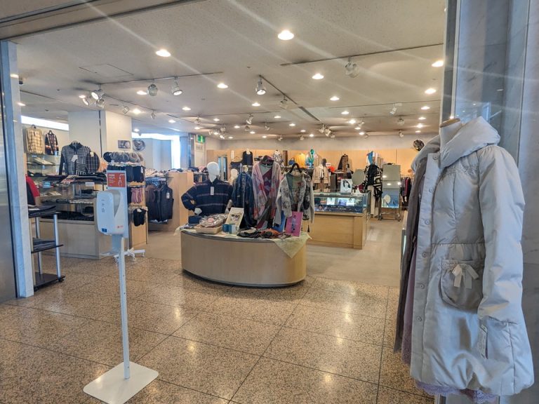 スーベニアショップ内観