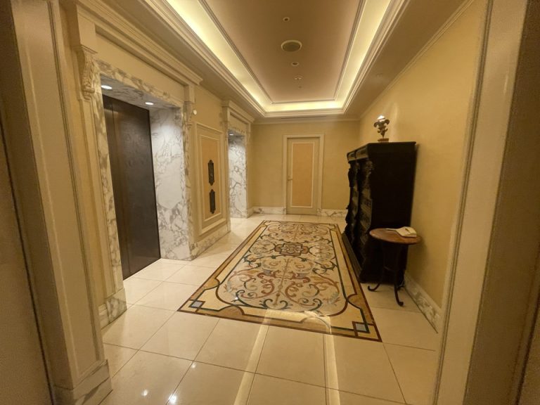 エレベーターホール客室階