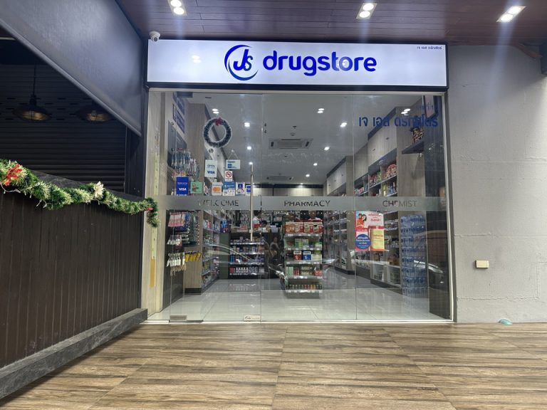 ホテルのある通り(1)