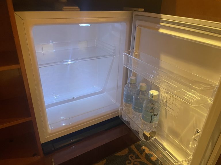 冷蔵庫(開けた状態)