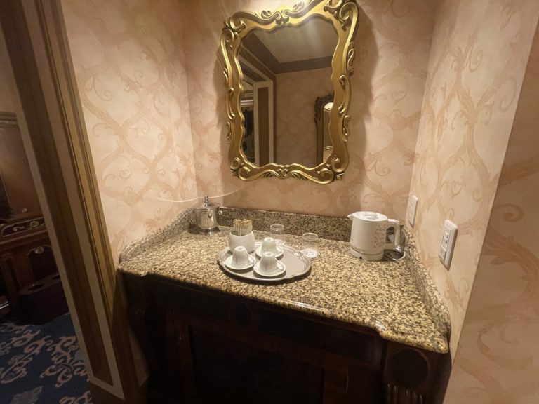 ミニバー・カフェコーナー