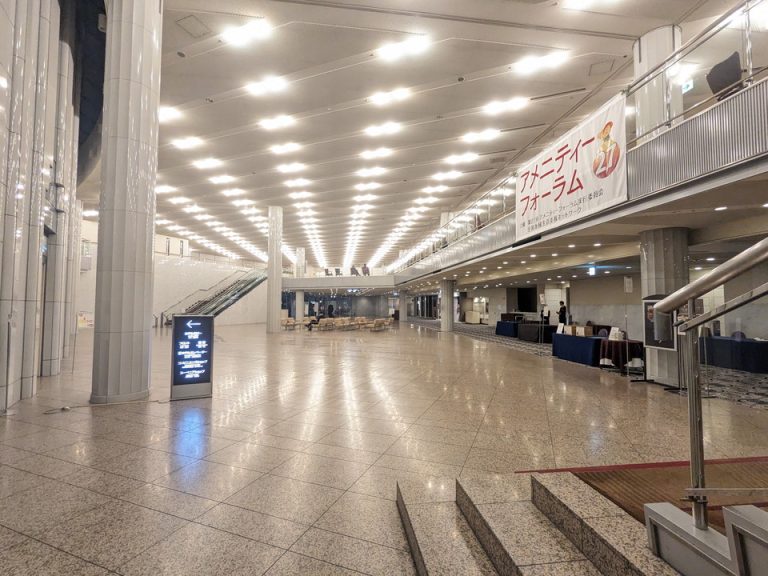 コンベンションホール淡海内観