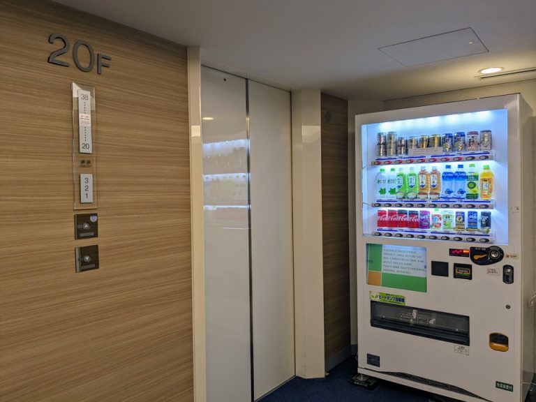 10,15,20,25,30階に自販機