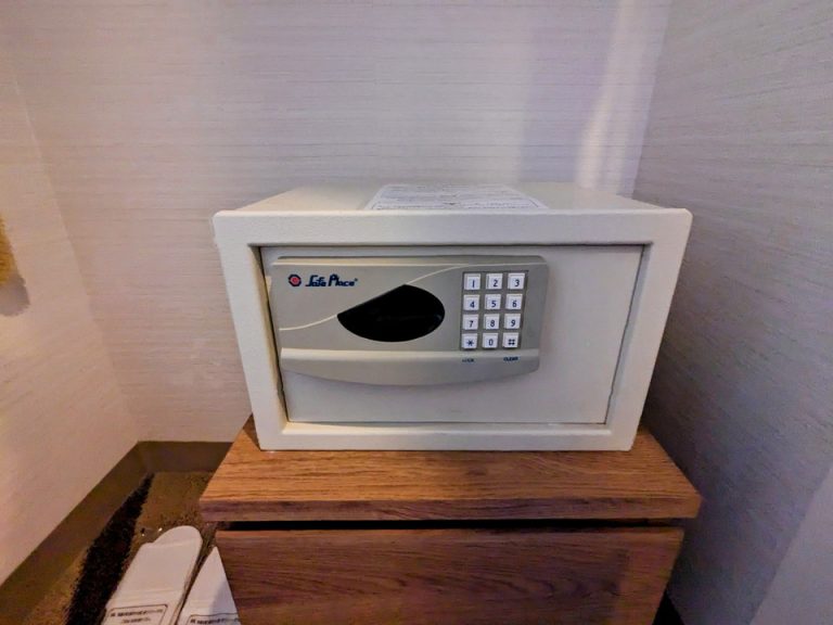 セキュリティボックス(閉じた状態)