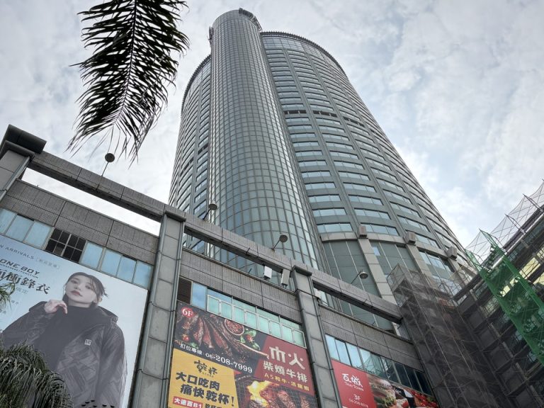 ホテルの外観_建物全体5