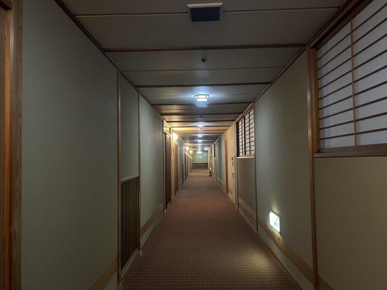 客室階廊下全体