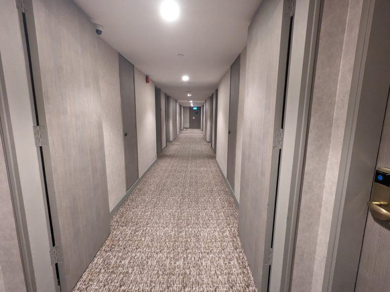 客室階廊下全体