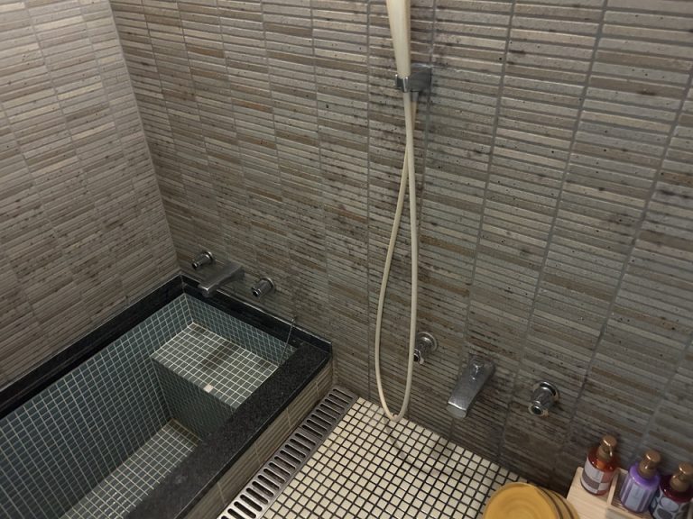 シャワーヘッド