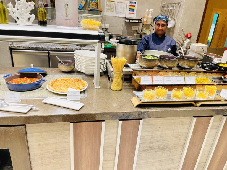 メレンゲディナー パスタをオーダーできます