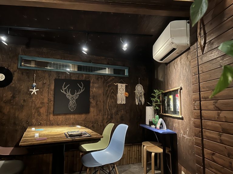 Cafe&Bar KAHANA
