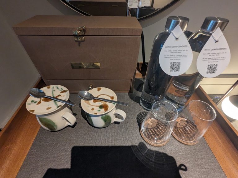 カフェBOX閉じた状態
