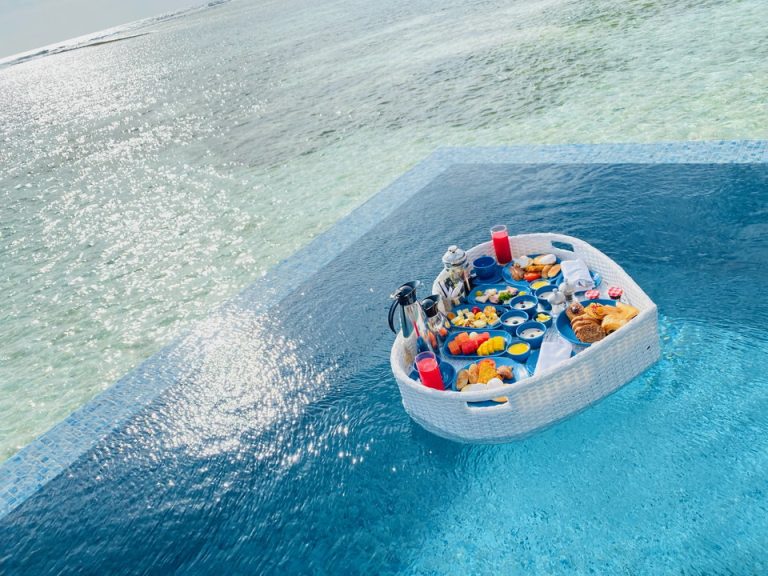 フローティングブレックファースト