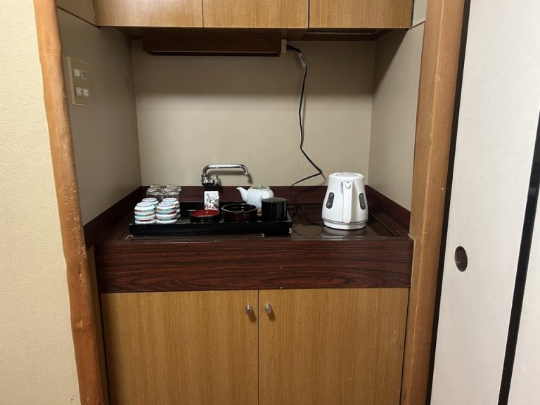 ミニバー・カフェコーナー