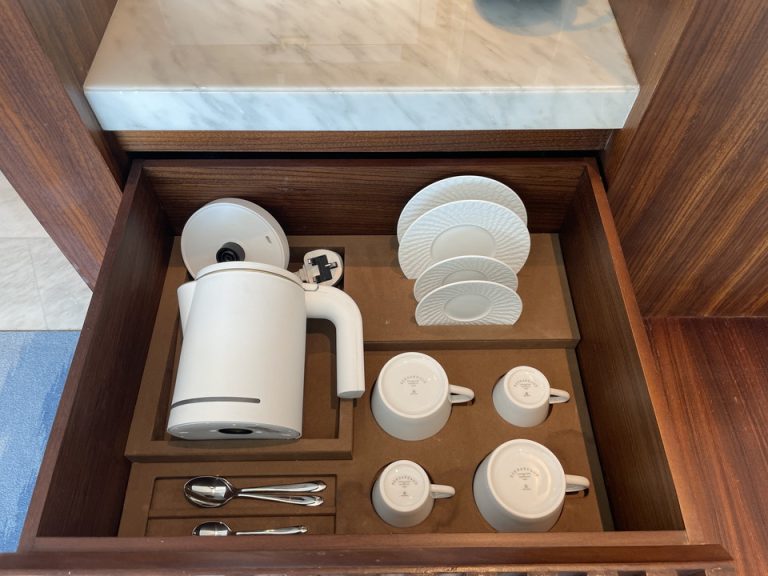 ミニバー・カフェコーナー②