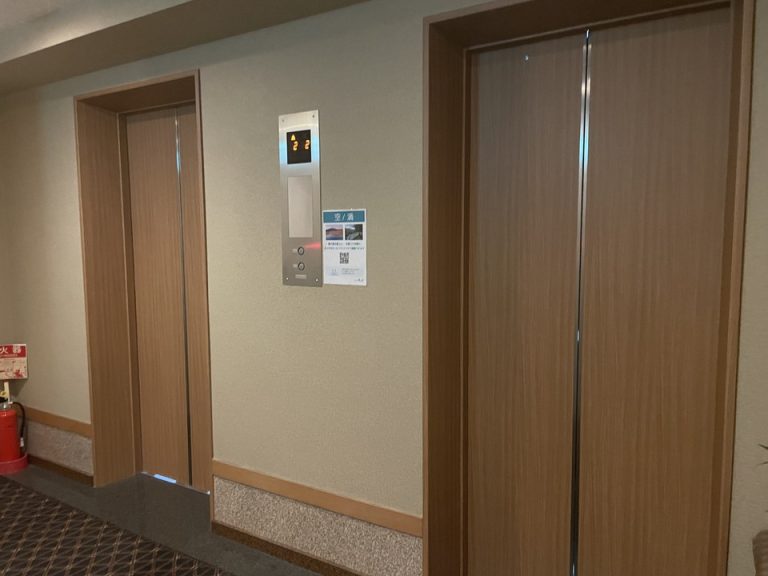 エレベーターホール1
