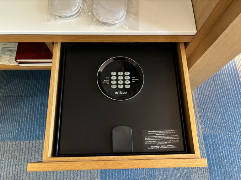 セーフティーボックス(閉じた状態)