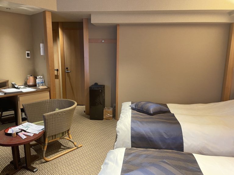 入り口から部屋