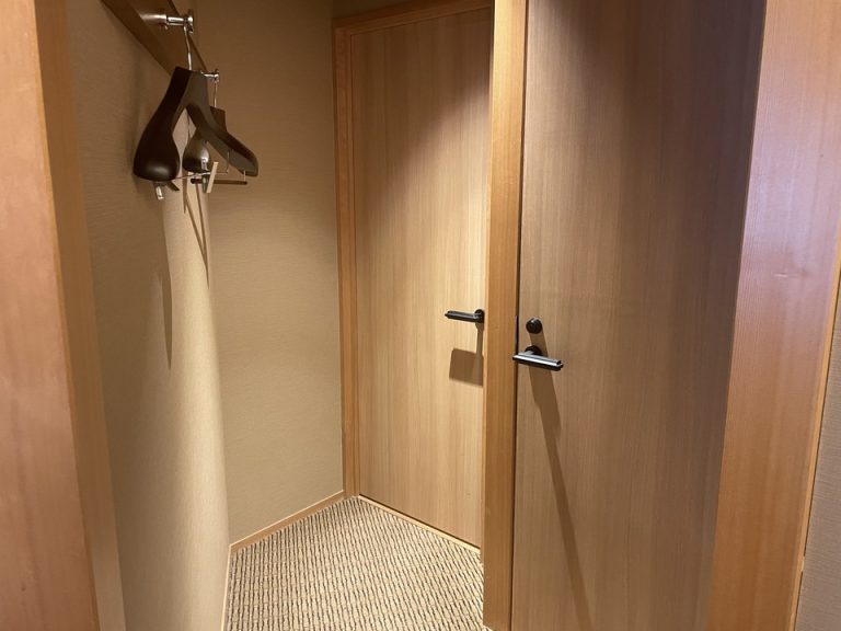 トイレなどの入り口