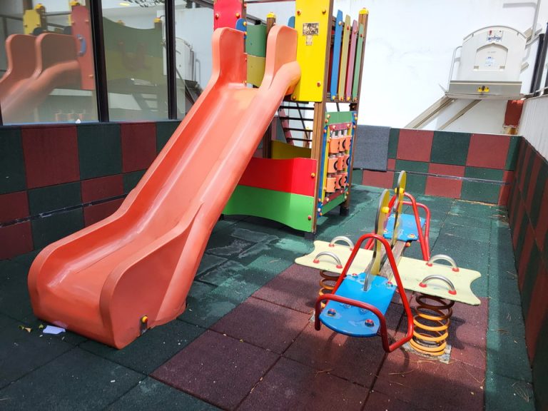 屋外キッズスペース(1)