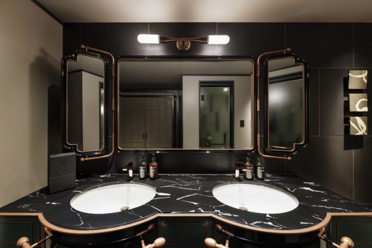 Hamanasu Suite Vanity