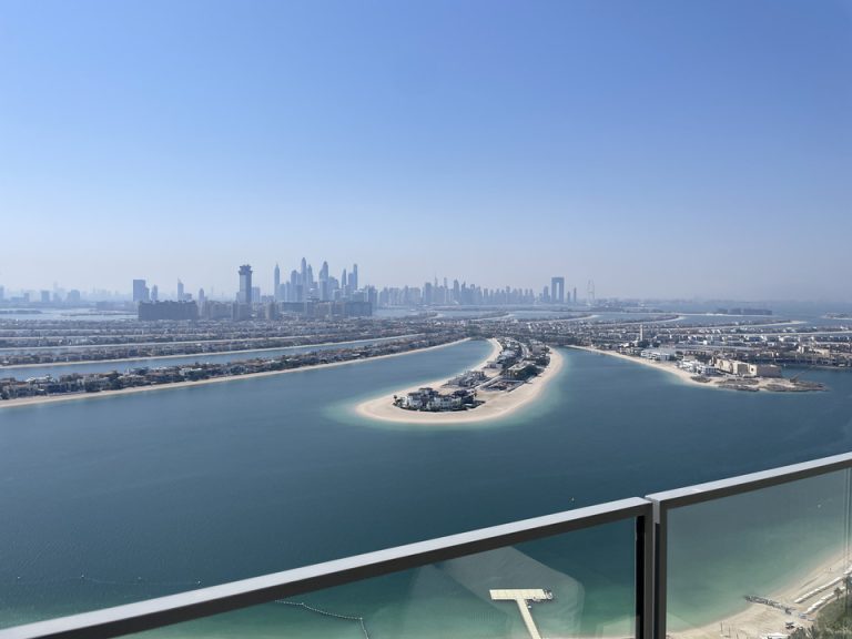 部屋からの眺望(1)