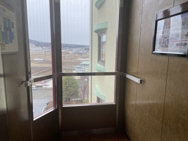 エレベーター中