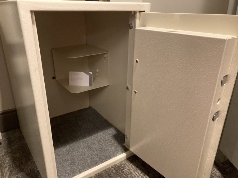 セーフティボックス中