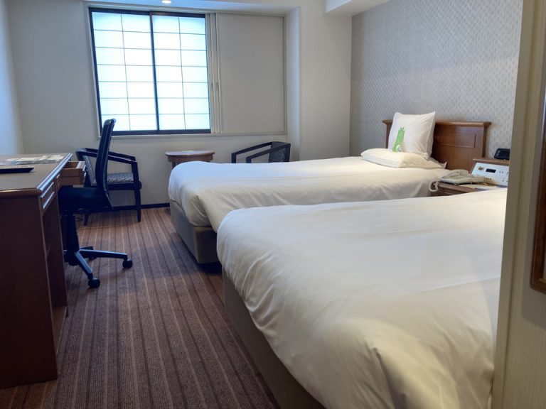 客室全体