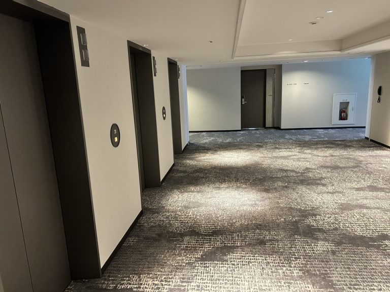 エレベーターホール客室階