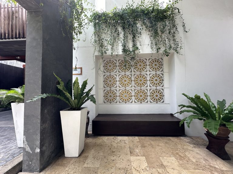 エントランス(2)