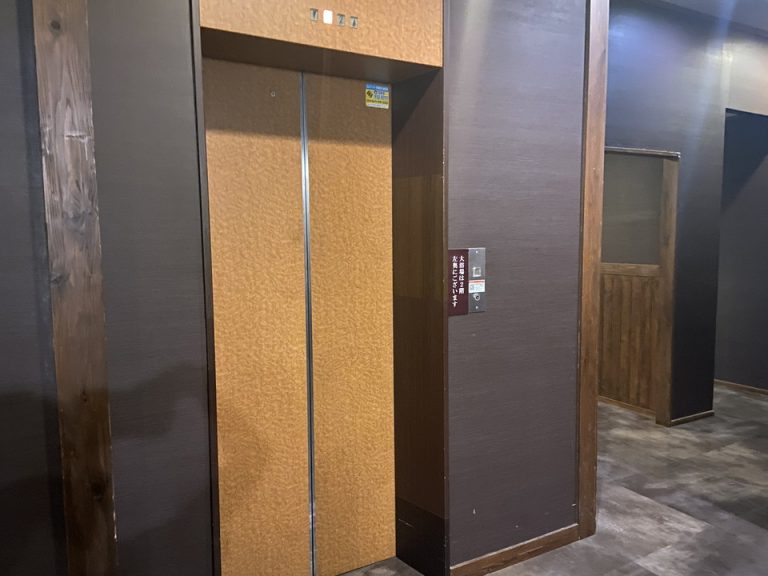 エレベーター