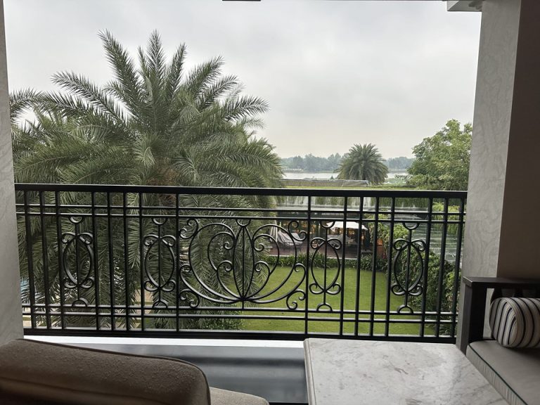 部屋からの眺望(昼間)2