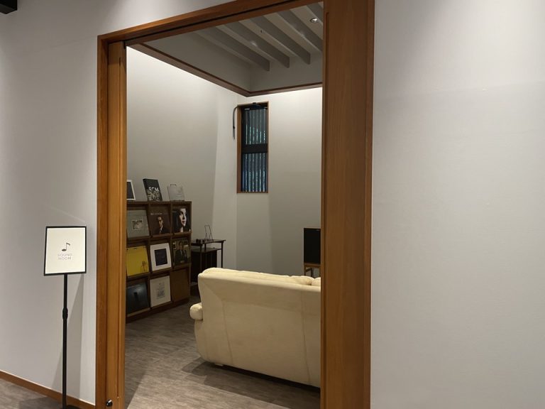 サウンドルーム