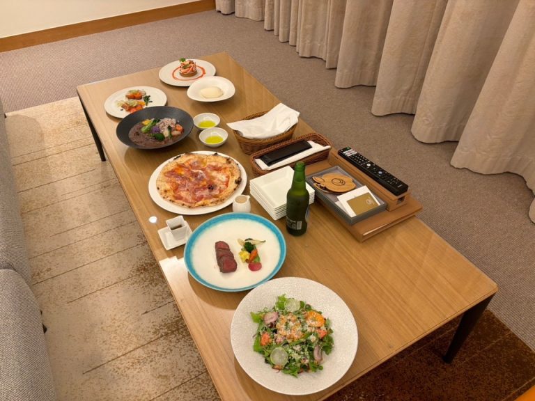 ルームサービス