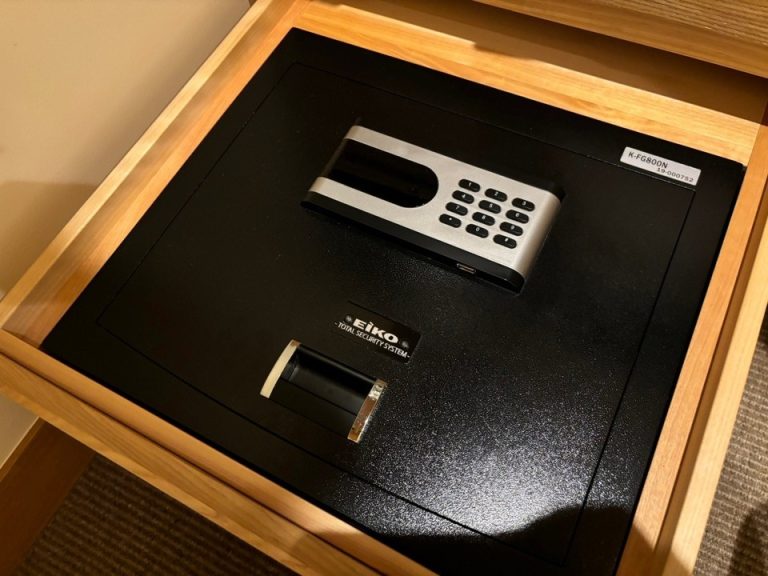 セーフティーボックス(閉じた状態)